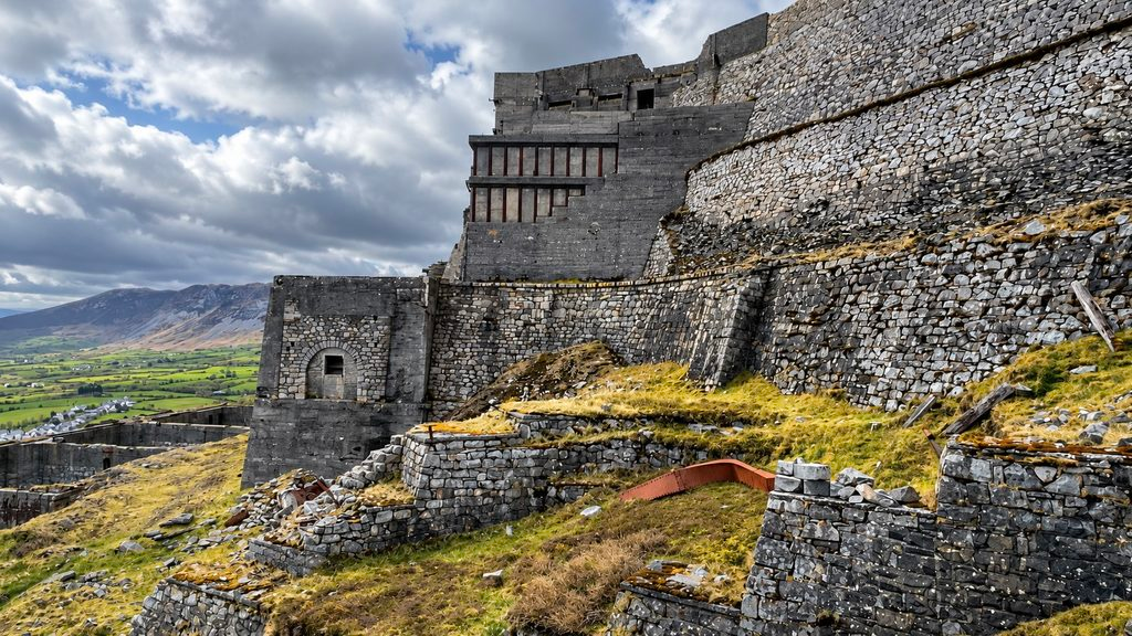 Trefor Quarry, North Wales. The original granite quarry structures provided the foundations for Dragonstone Castle, with additional practical construction and VFX completing the transformation.